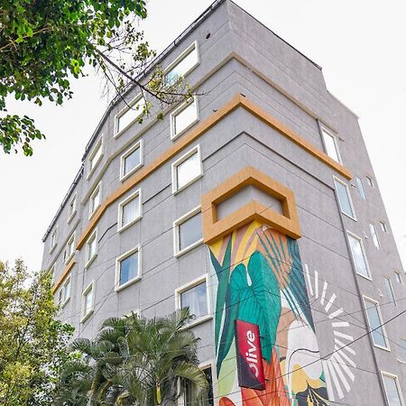 Olive Indiranagar - By Embassy Group Hotel Bangalore Bagian luar foto