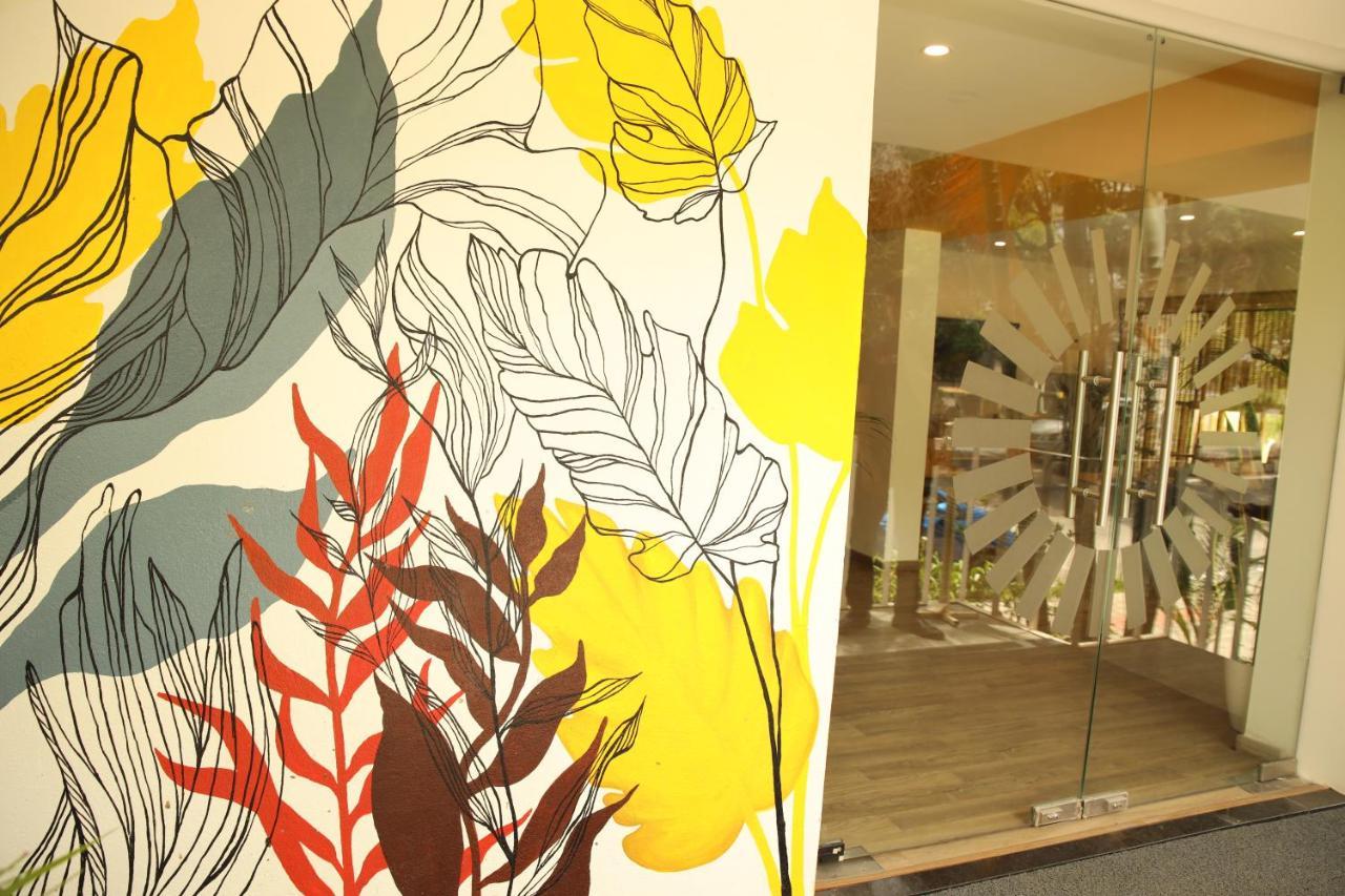 Olive Indiranagar - By Embassy Group Hotel Bangalore Bagian luar foto