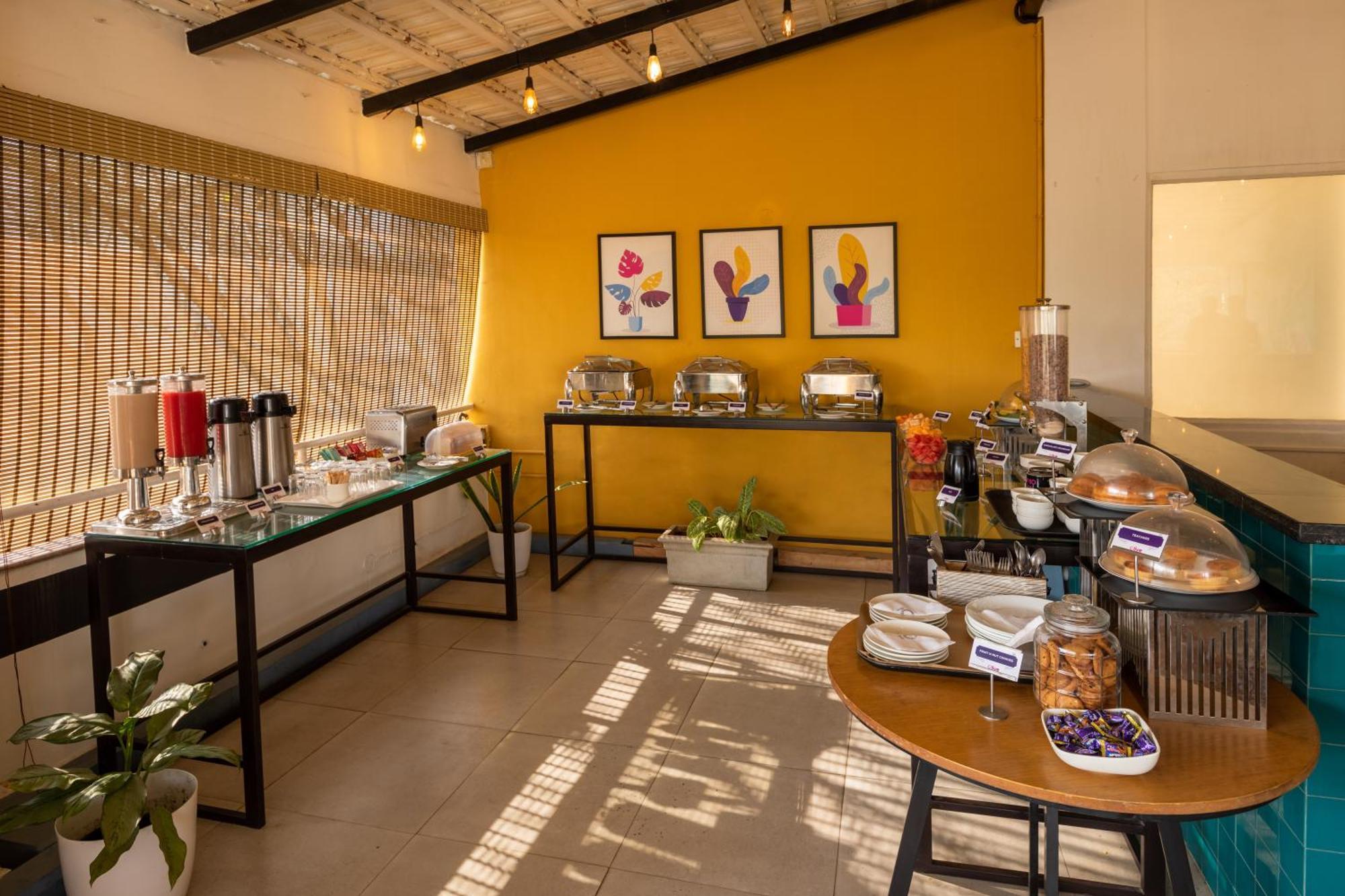 Olive Indiranagar - By Embassy Group Hotel Bangalore Bagian luar foto
